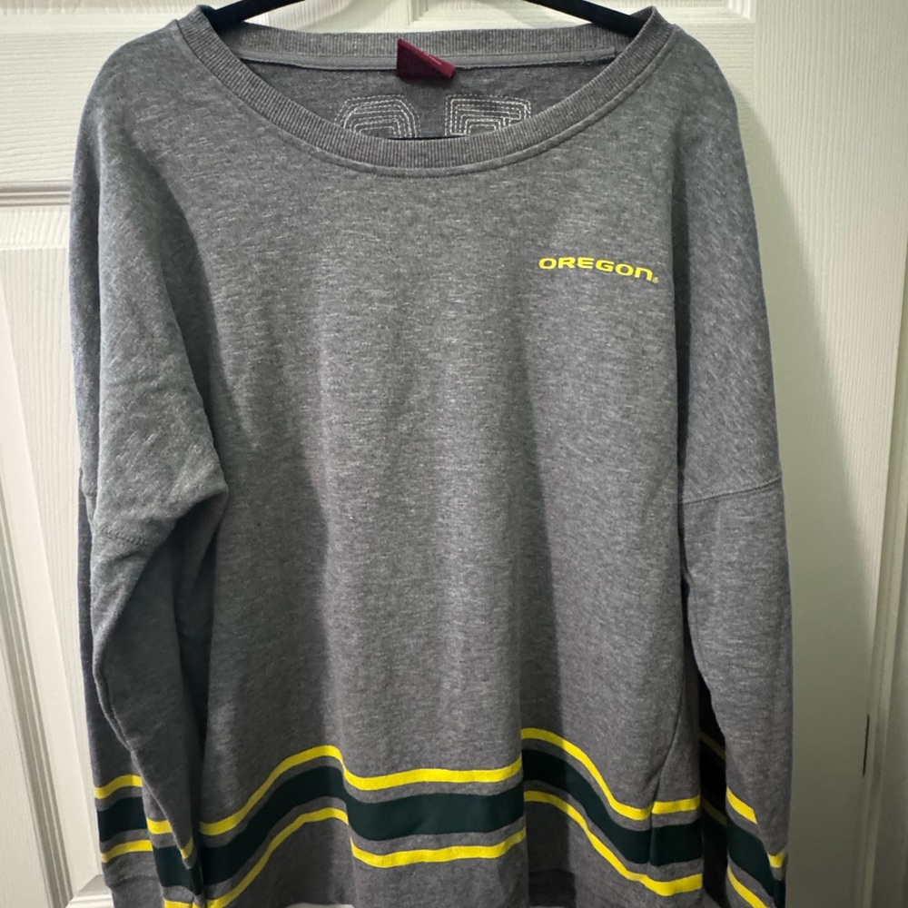 Oregon Ducks Gray Knit Sweater